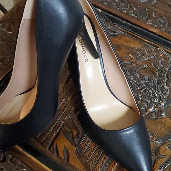 STILLIEVE 3.5" Heels - Picture 2 of 6